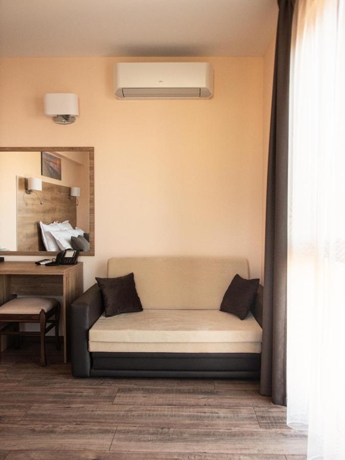 Hotel Vanilla, Varna - Free Parking Exterior photo
